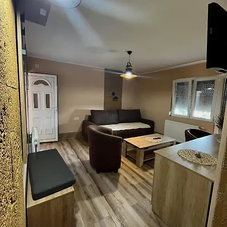 Apartment Sa Bazenom
